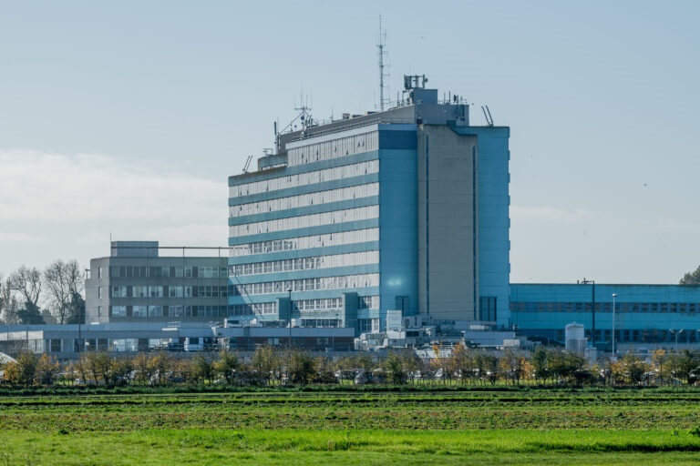 Health trusts receive more than £160m to boost energy efficiency 